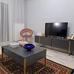 Apartament Twins 2 *