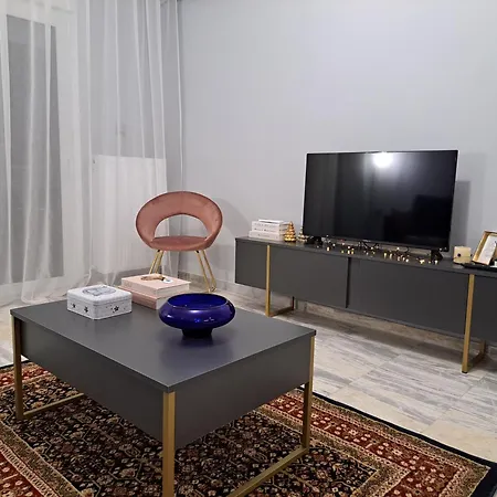 Appartamento Twins Apartments 2 - With Free Parking Space -Not For Big Cars- 400M Away *